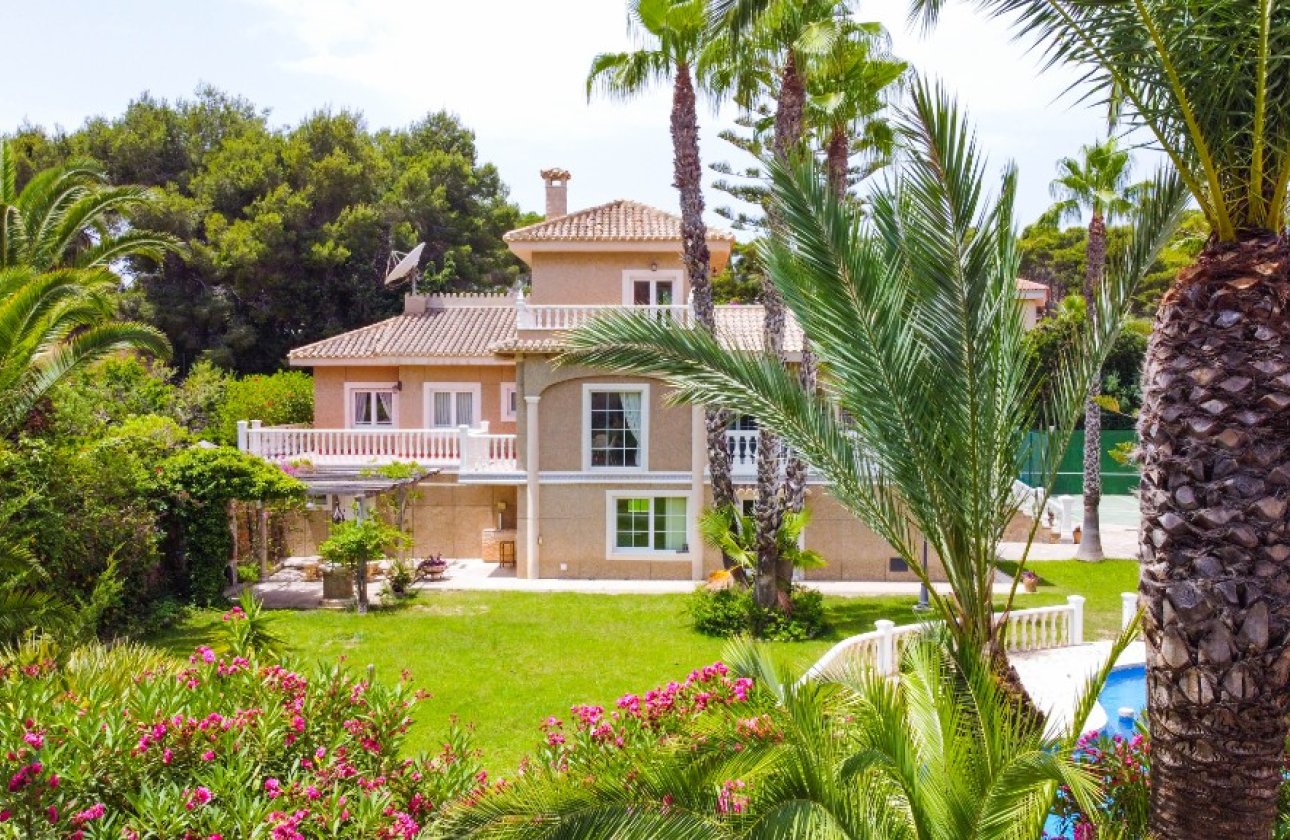 Resale - Villa - Orihuela Costa - Villamartin