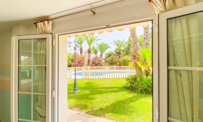 Resale - Villa - Orihuela Costa - Villamartin