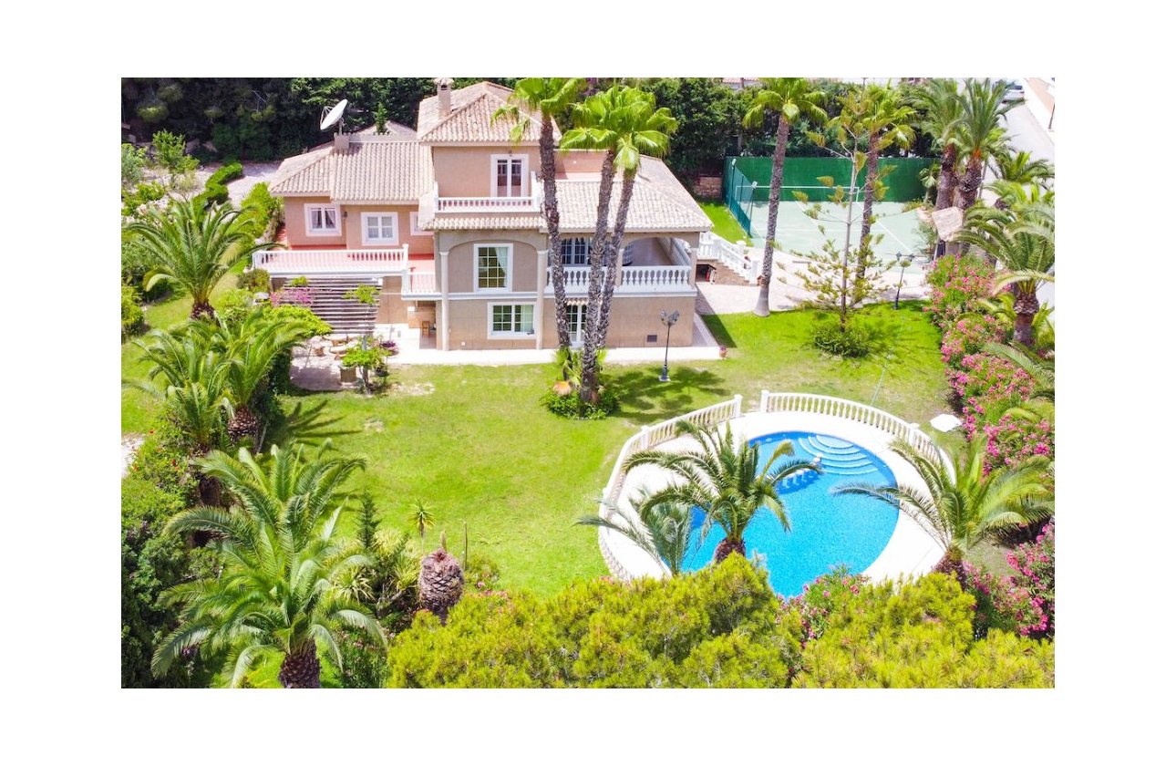 Resale - Villa - Orihuela Costa - Villamartin