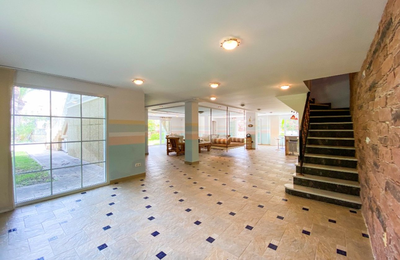 Resale - Villa - Orihuela Costa - Villamartin
