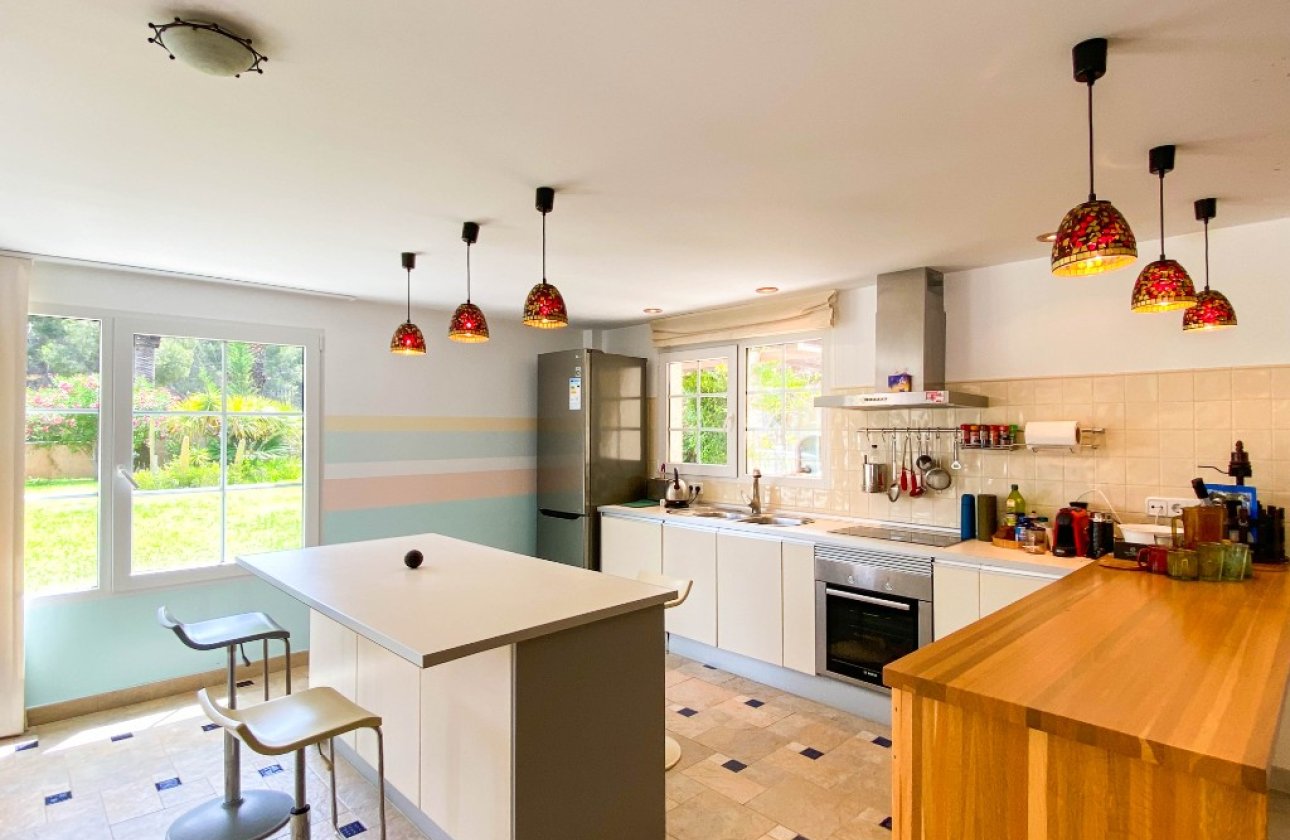 Resale - Villa - Orihuela Costa - Villamartin