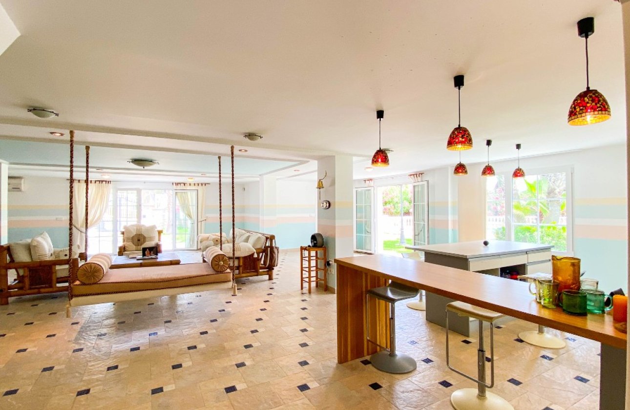 Resale - Villa - Orihuela Costa - Villamartin