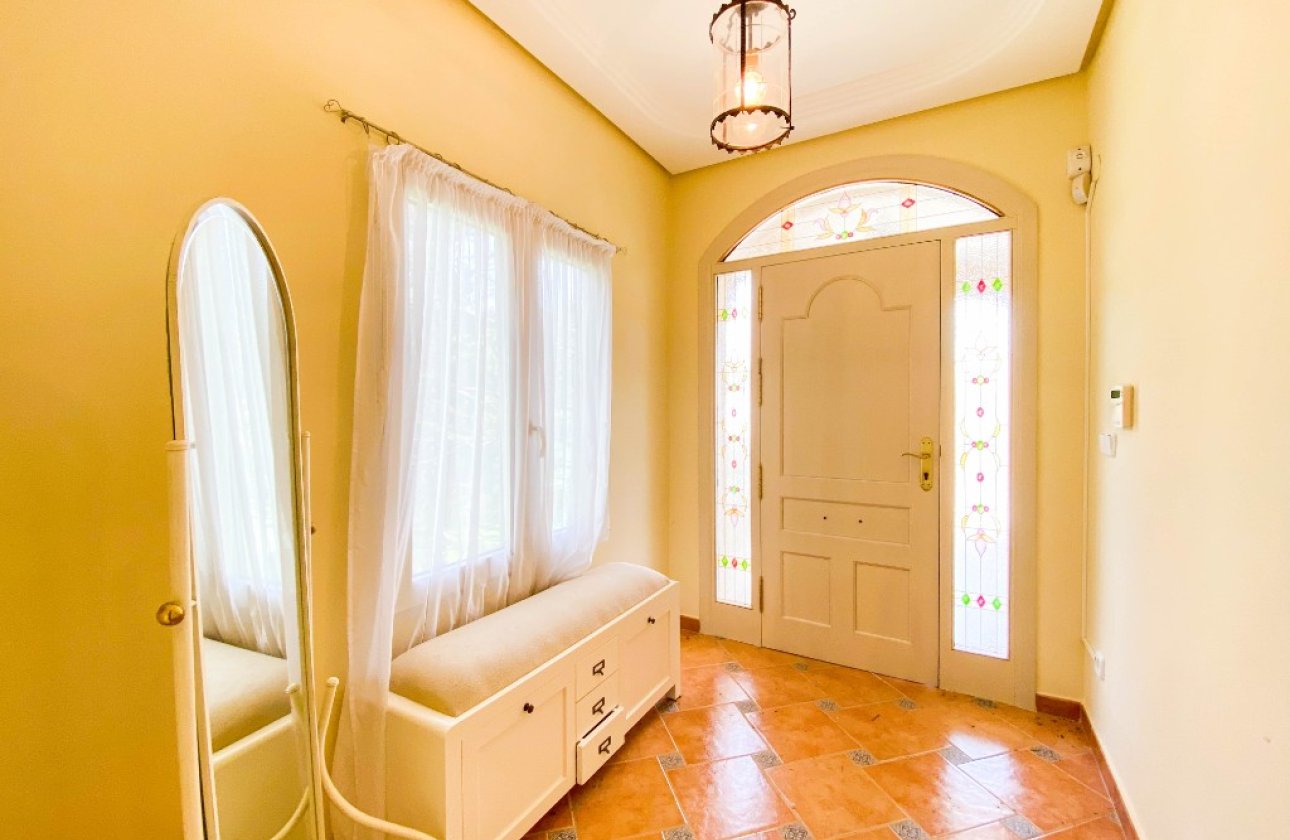 Resale - Villa - Orihuela Costa - Villamartin