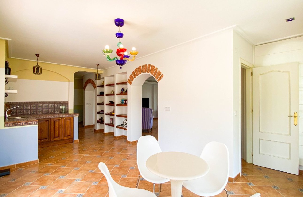 Resale - Villa - Orihuela Costa - Villamartin