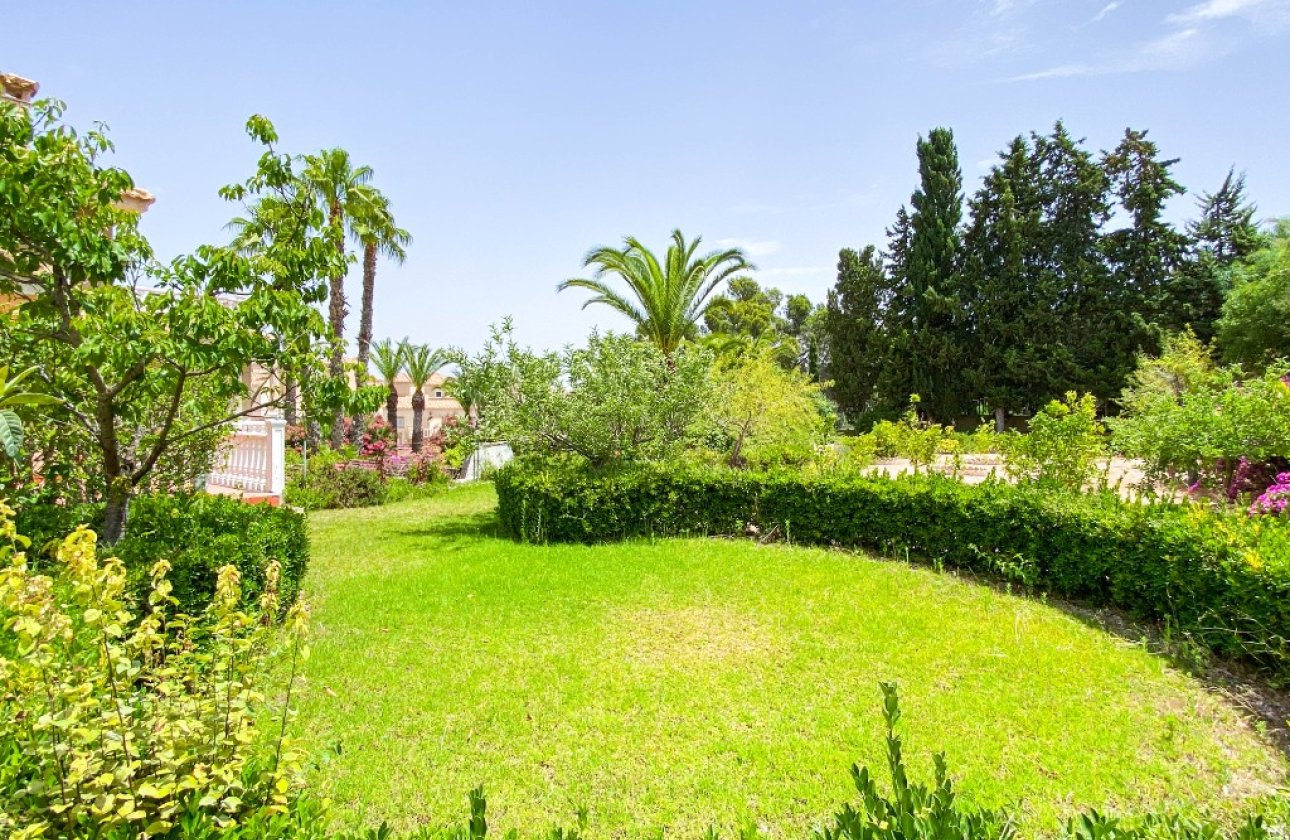 Resale - Villa - Orihuela Costa - Villamartin