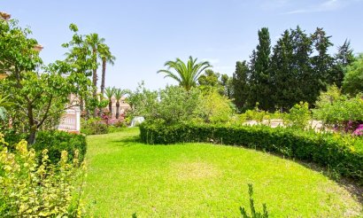 Resale - Villa - Orihuela Costa - Villamartin