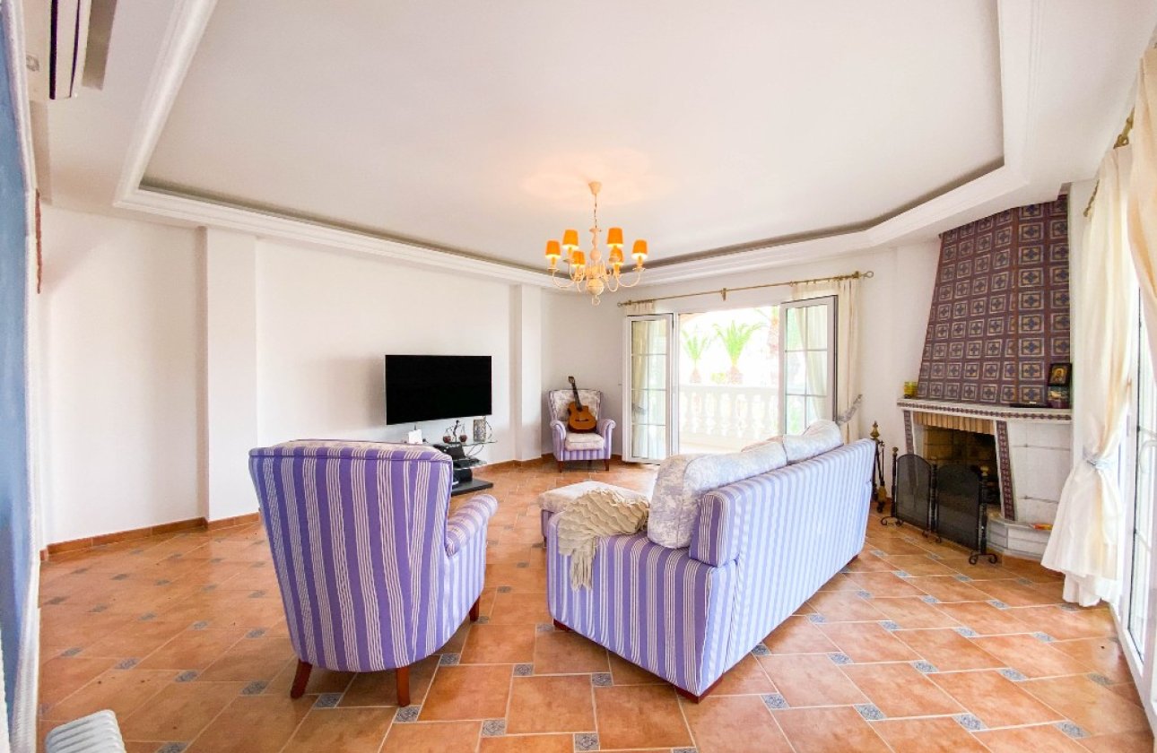 Resale - Villa - Orihuela Costa - Villamartin