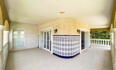 Resale - Villa - Orihuela Costa - Villamartin