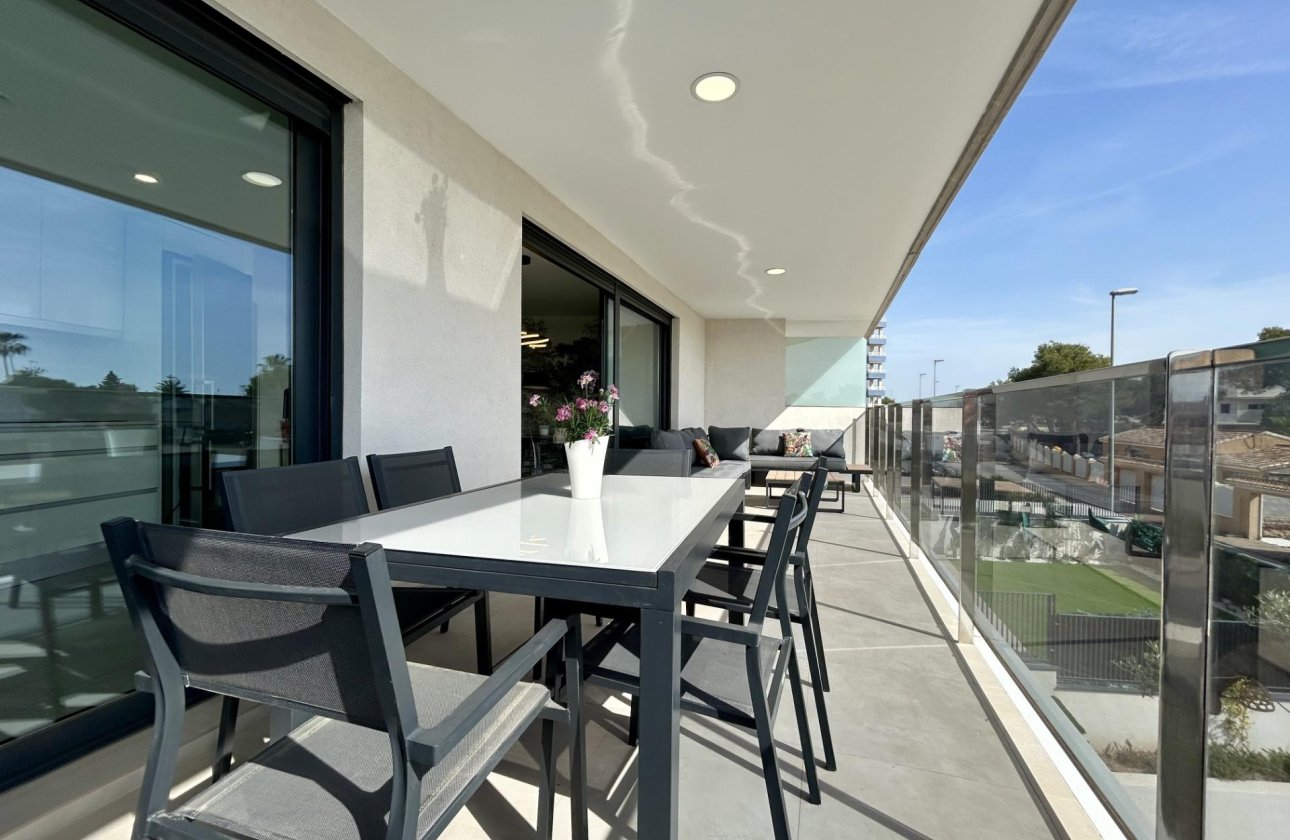 Resale - Apartment / flat - Dehesa de Campoamor - Campoamor