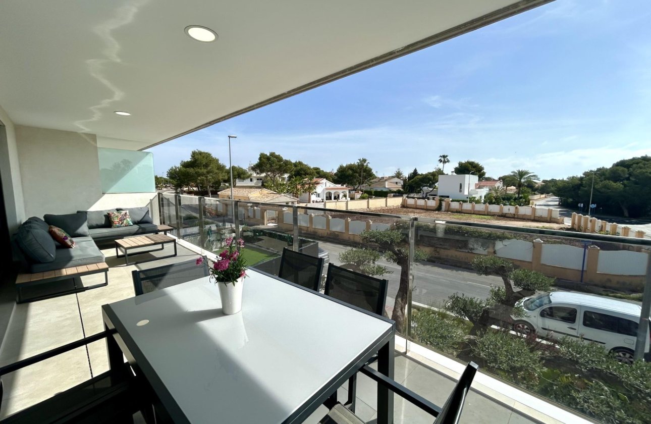 Resale - Apartment / flat - Dehesa de Campoamor - Campoamor