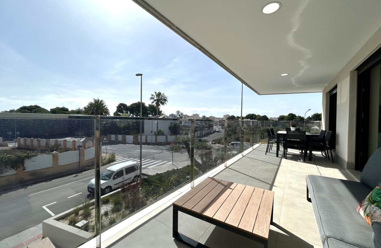 Resale - Apartment / flat - Dehesa de Campoamor - Campoamor