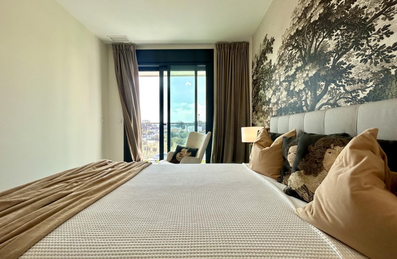 Resale - Apartment / flat - Dehesa de Campoamor - Campoamor