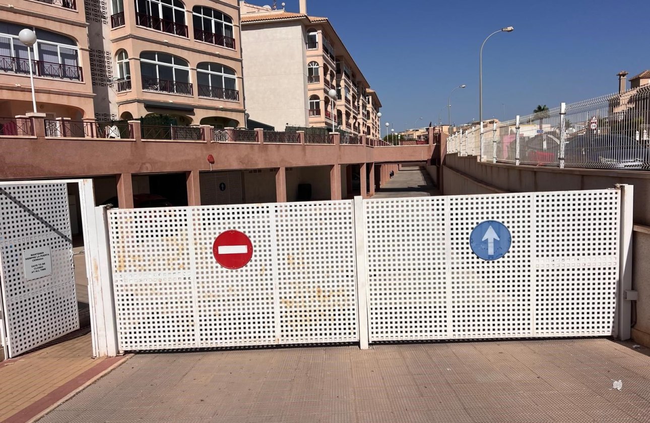Resale - Apartment / flat - Orihuela Costa - Playa Flamenca
