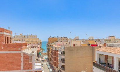 Resale - Apartment / flat - Torrevieja - Playa del cura