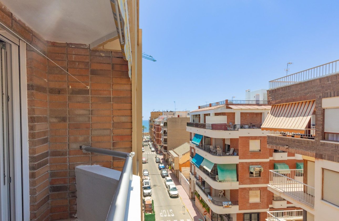 Resale - Apartment / flat - Torrevieja - Playa del cura