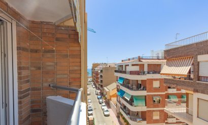 Resale - Apartment / flat - Torrevieja - Playa del cura