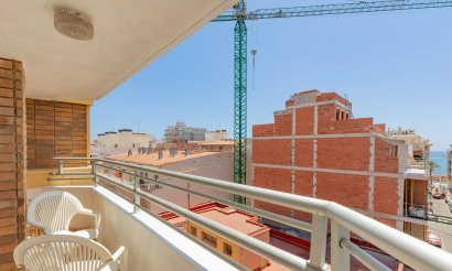 Resale - Apartment / flat - Torrevieja - Playa del cura