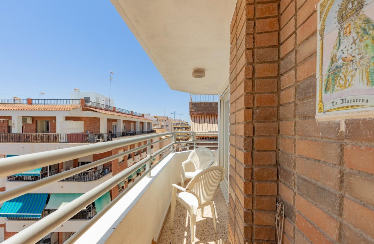 Resale - Apartment / flat - Torrevieja - Playa del cura