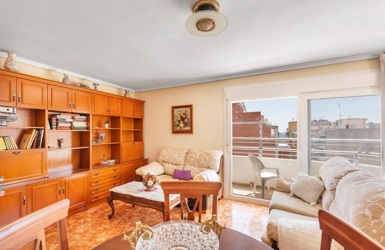 Resale - Apartment / flat - Torrevieja - Playa del cura