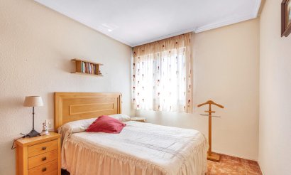 Resale - Apartment / flat - Torrevieja - Playa del cura