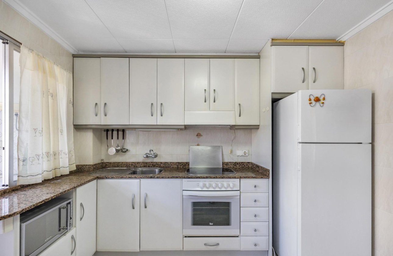 Resale - Apartment / flat - Torrevieja - Playa del cura