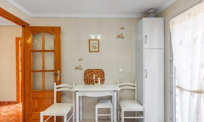 Resale - Apartment / flat - Torrevieja - Playa del cura