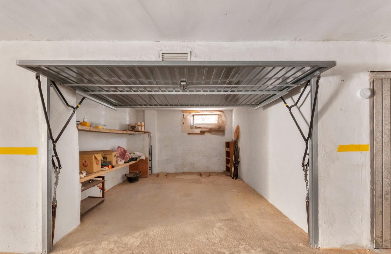 Resale - Apartment / flat - Torrevieja - Playa del cura