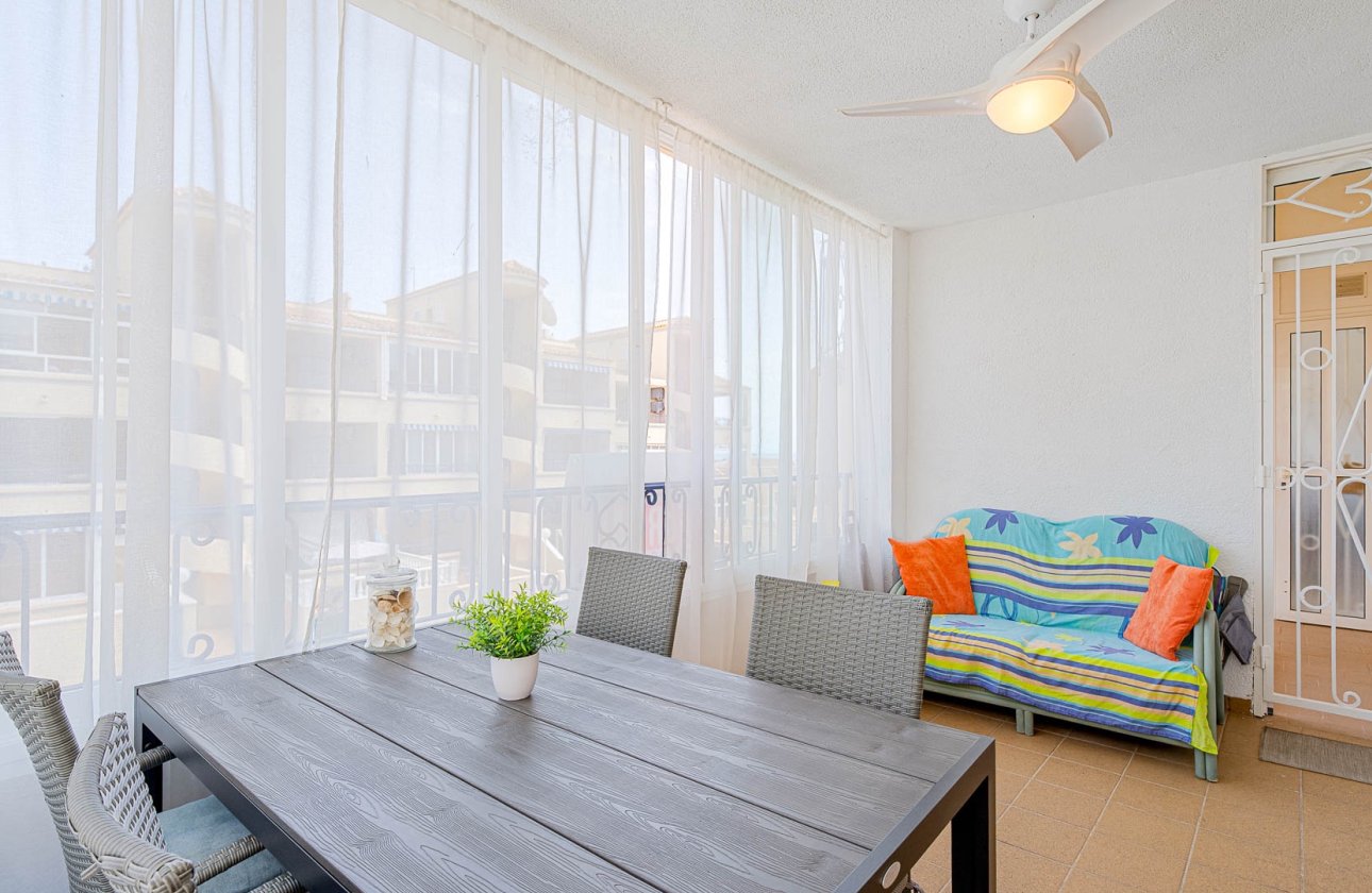 Resale - Apartment / flat - Punta Prima