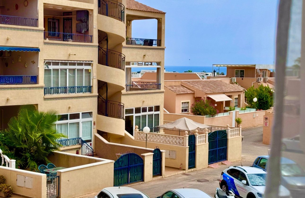 Resale - Apartment / flat - Punta Prima