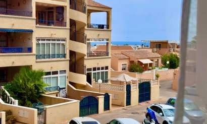 Resale - Apartment / flat - Punta Prima