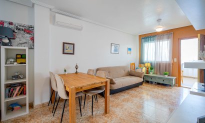 Resale - Apartment / flat - Punta Prima