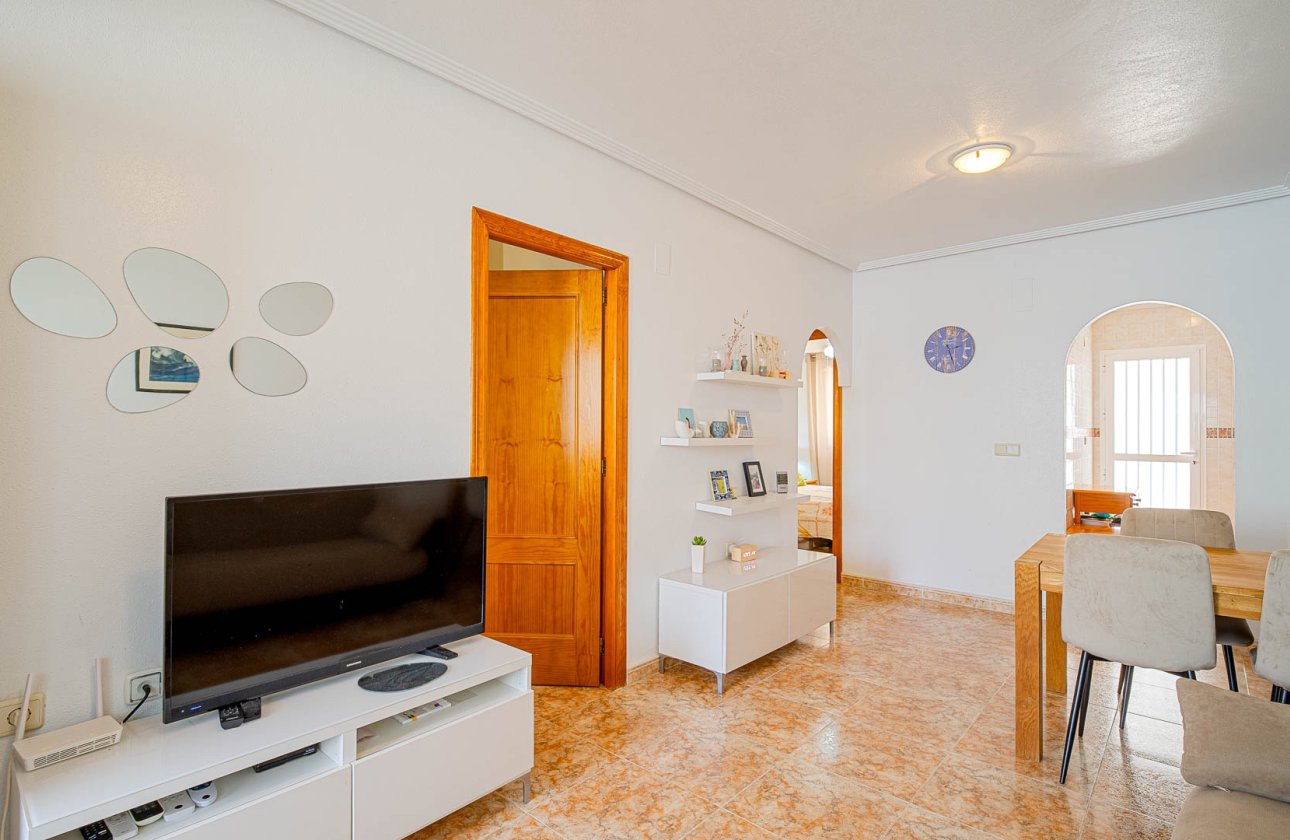 Resale - Apartment / flat - Punta Prima