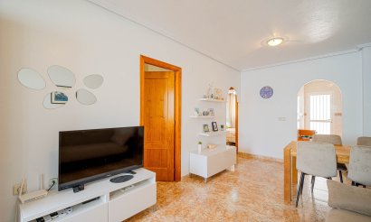 Resale - Apartment / flat - Punta Prima