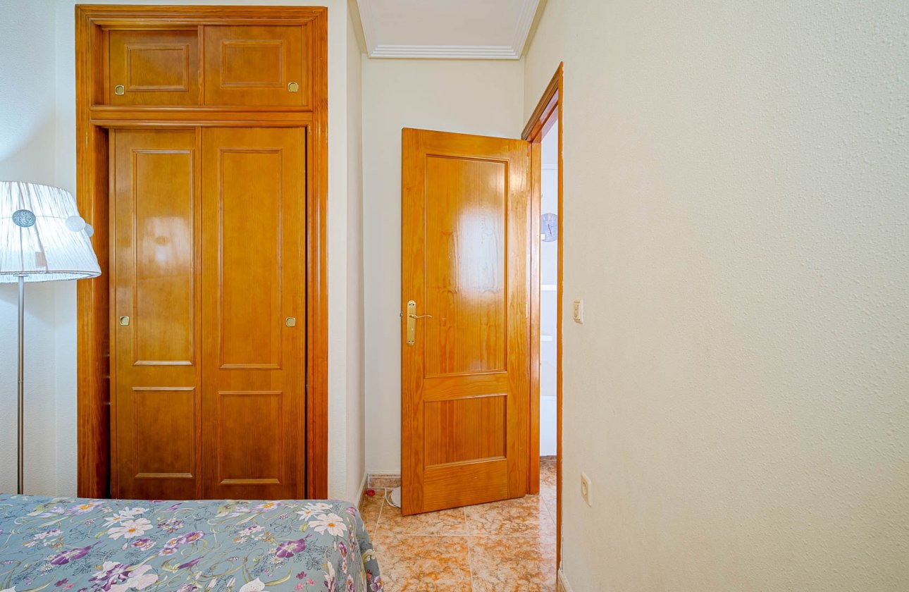 Resale - Apartment / flat - Punta Prima