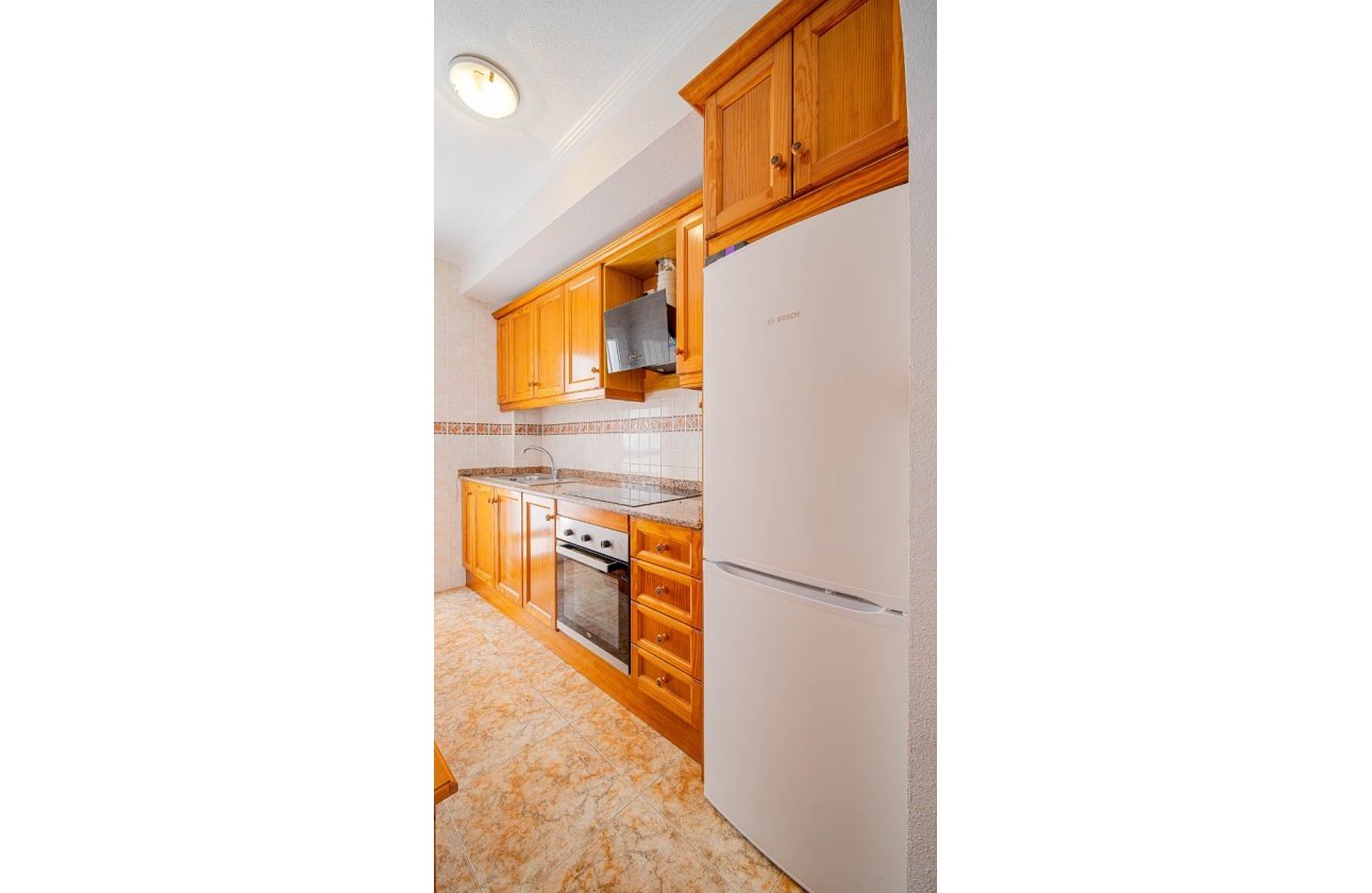 Resale - Apartment / flat - Punta Prima