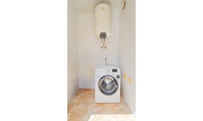 Resale - Apartment / flat - Punta Prima