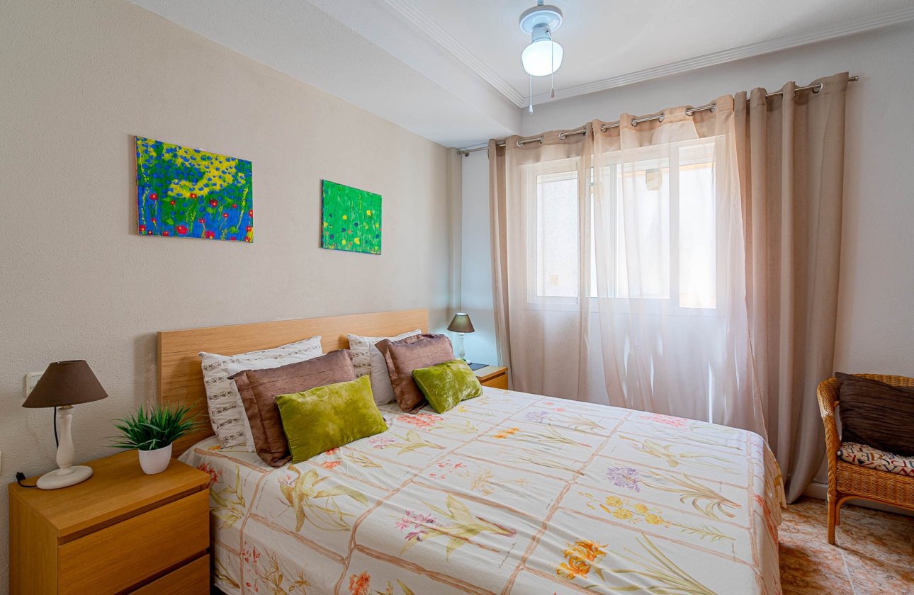 Resale - Apartment / flat - Punta Prima