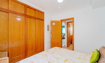 Resale - Apartment / flat - Punta Prima