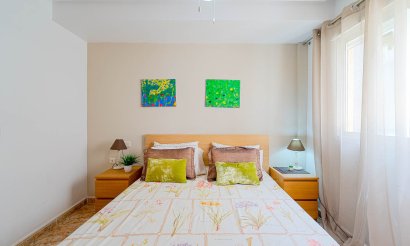 Resale - Apartment / flat - Punta Prima