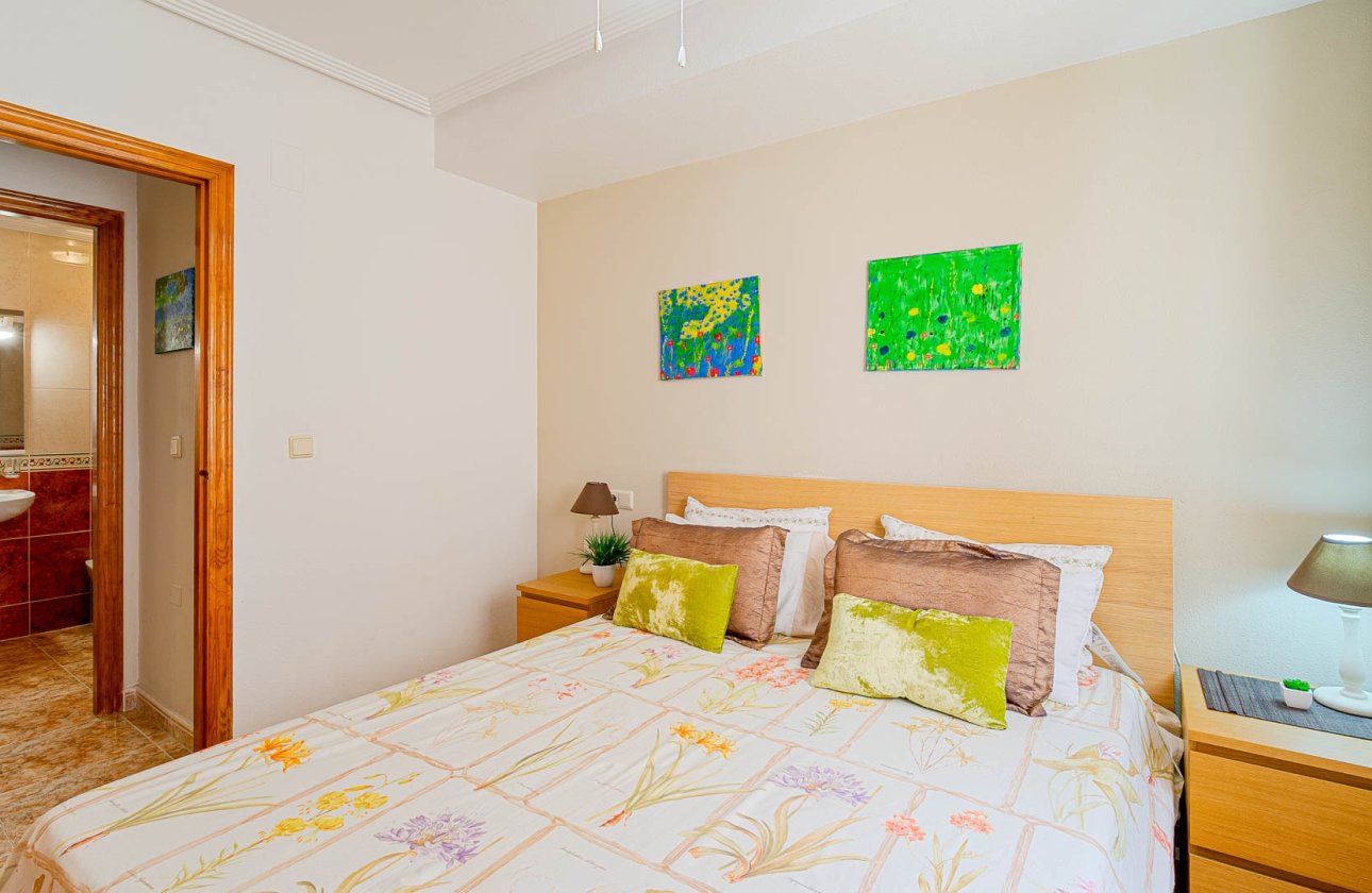 Resale - Apartment / flat - Punta Prima