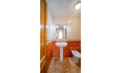 Resale - Apartment / flat - Punta Prima