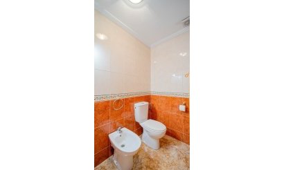 Resale - Apartment / flat - Punta Prima