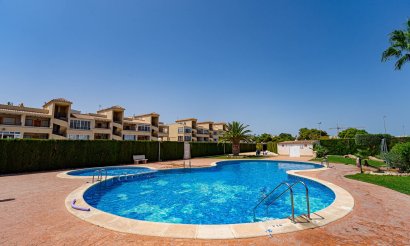 Resale - Apartment / flat - Punta Prima