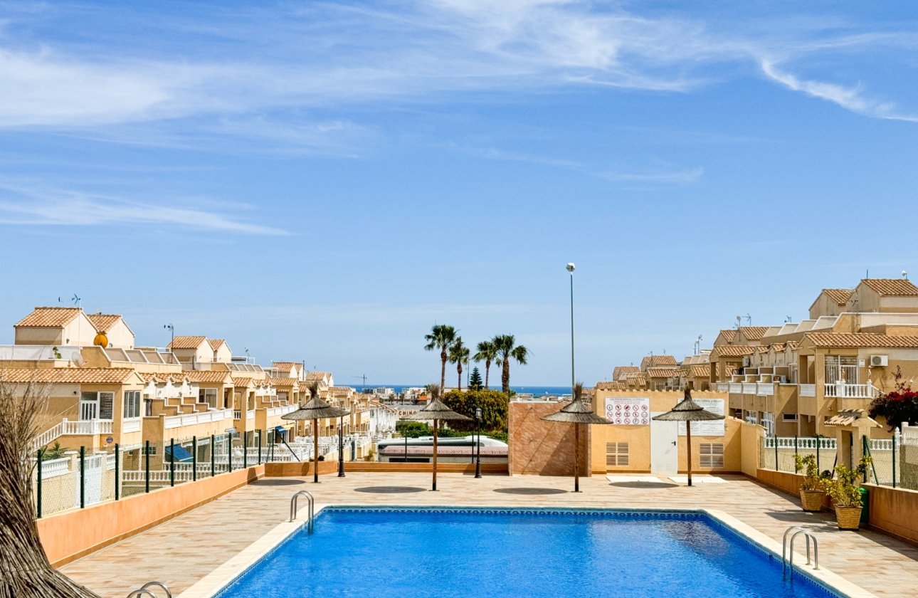 Resale - Apartment / flat - Punta Prima