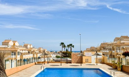 Resale - Apartment / flat - Punta Prima