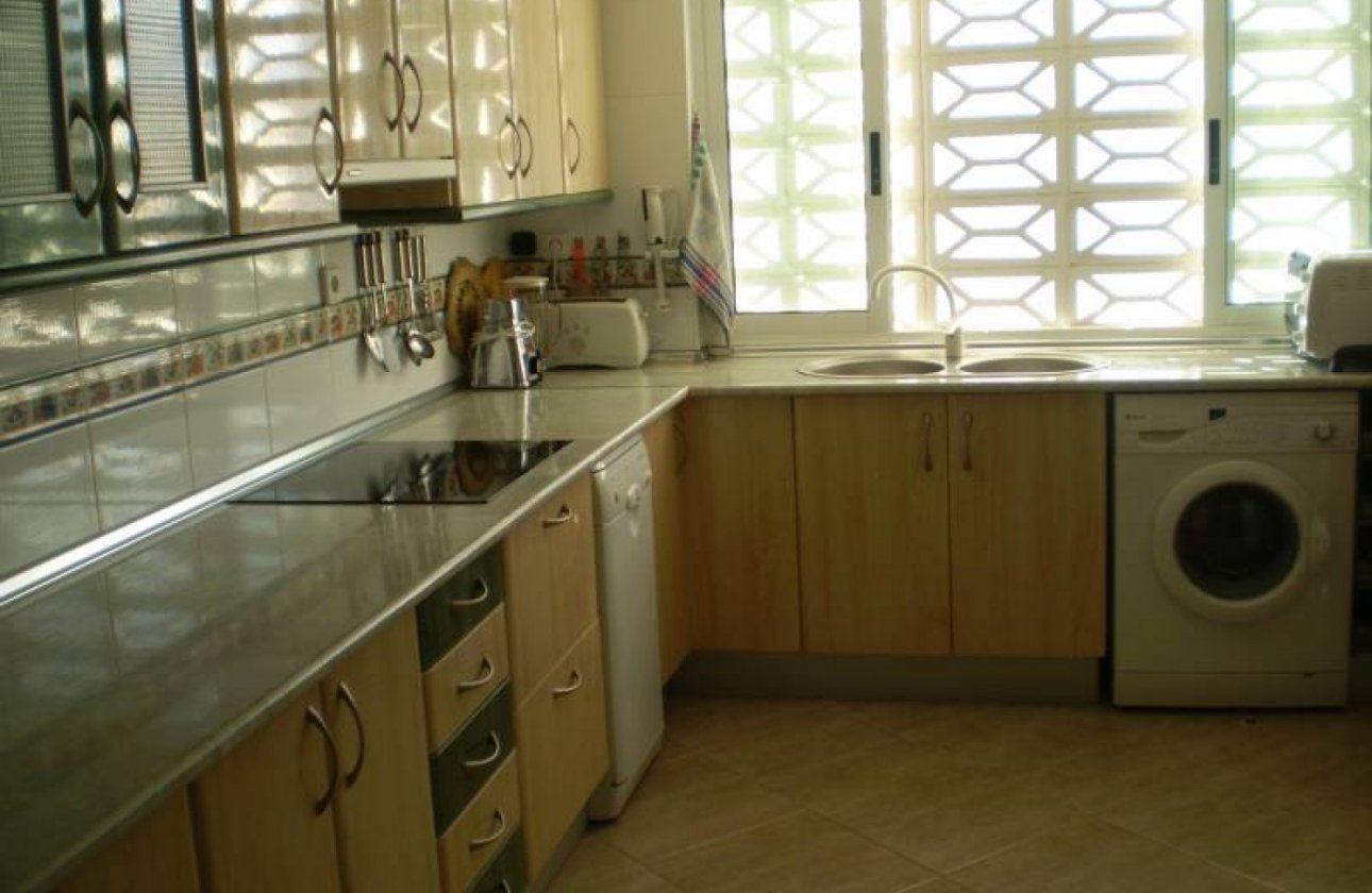 Resale - Apartment / flat - Benidorm - Levante