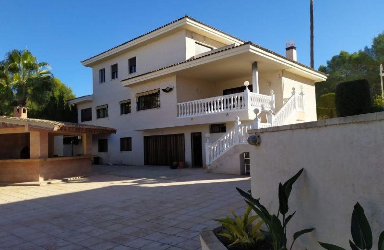Resale - Villa - Benidorm - Poniente