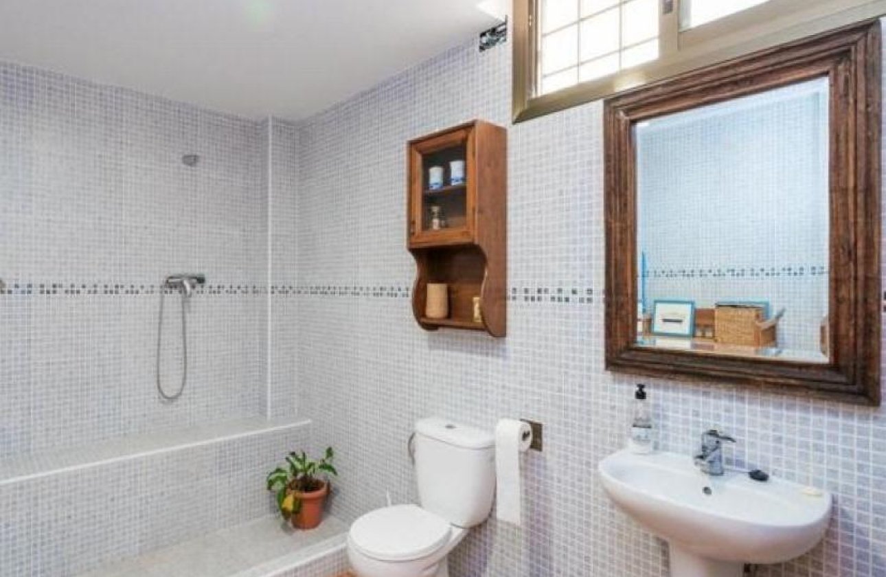Resale - Villa - Benidorm - Poniente