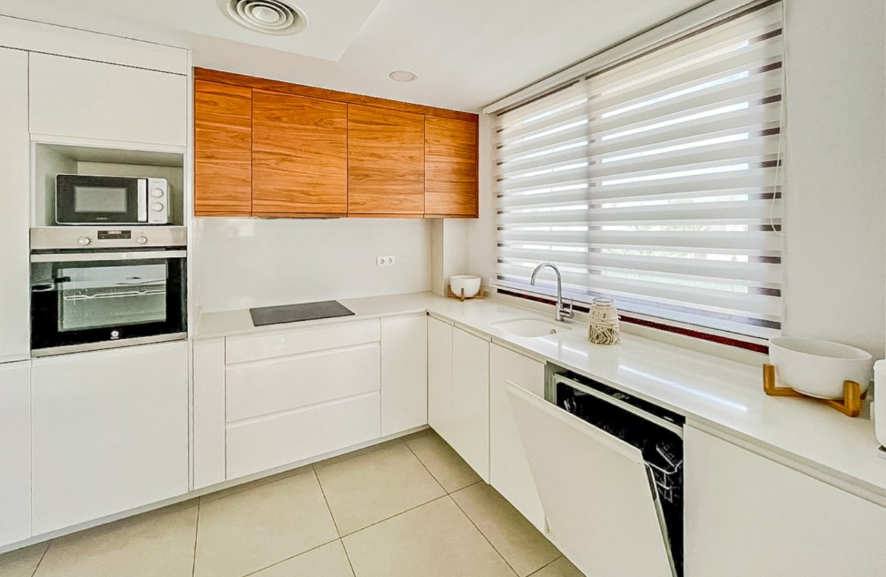 Resale - Villa - La Nucía - Montebello