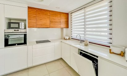 Resale - Villa - La Nucía - Montebello